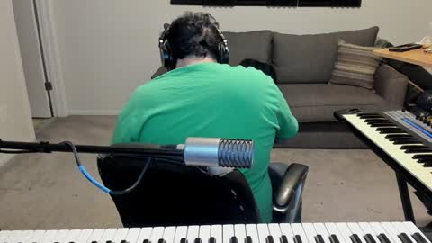 Aaron online show from December 25, 2024, 1:31 am