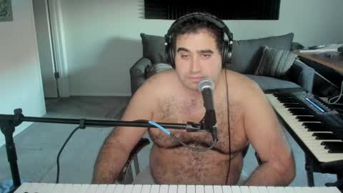 Aaron online show from October 26, 2025, 9:31 pm