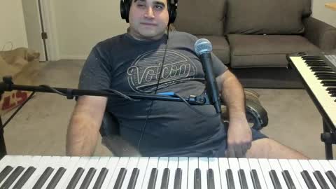 Aaron online show from April 10, 2026, 12:49 am