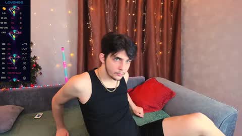 Snapshot of aaron_bang chatting on January 20, 2025, 1:07 am Aaron Bang online show from January 20, 2025, 1:07 am
