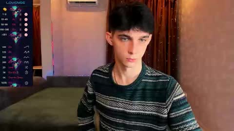 Snapshot of aaron_bang chatting on September 20, 2025, 11:17 pm Aaron Bang online show from September 20, 2025, 11:17 pm