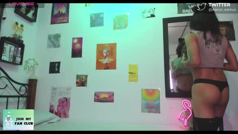 Aaron  online show from September 28, 2025, 11:43 pm