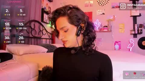 Snapshot of aaron_darkus chatting on March 11, 2026, 7:36 am Aaron online show from March 11, 2026, 7:36 am