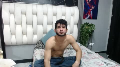 Snapshot of aaron_jones_1 chatting on May 20, 2026, 3:02 am aaron_jones_1 online show from May 20, 2026, 3:02 am