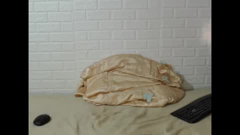 Aaron Miller online show from September 24, 2025, 7:39 pm