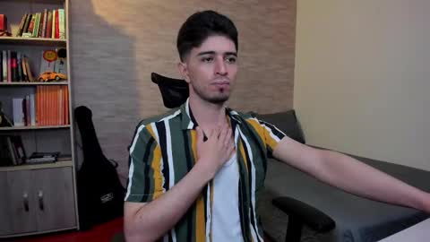 Aaron online show from March 1, 2025, 6:54 pm