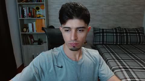 Aaron online show from October 5, 2025, 7:01 pm