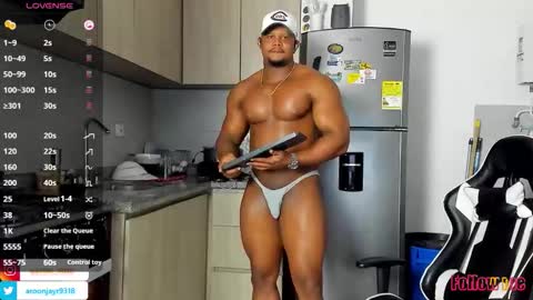 Aaron online show from October 4, 2025, 10:30 pm