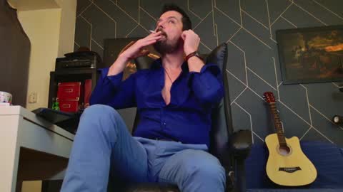 Aaron online show from January 19, 2025, 5:58 am