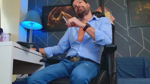 Aaron online show from September 15, 2025, 6:13 am