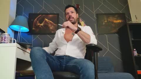 Aaron online show from October 24, 2025, 6:48 pm