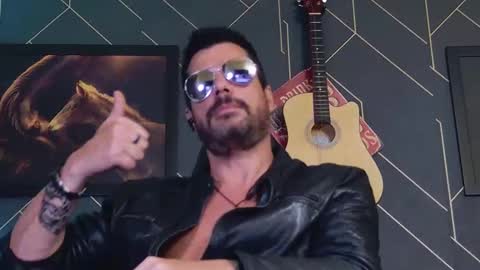 Aaron online show from March 4, 2026, 1:22 am