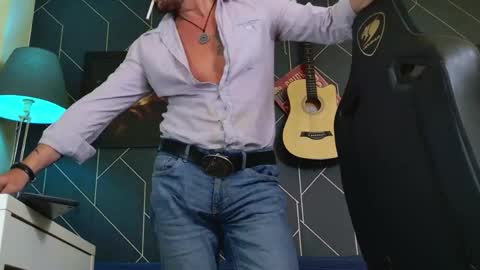 Aaron online show from March 7, 2026, 2:58 pm