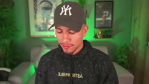 AARON  online show from March 11, 2025, 1:23 pm