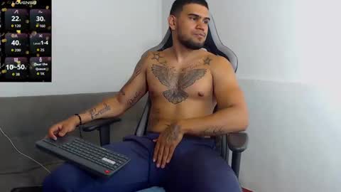 Snapshot of aaronhunter__ chatting on September 25, 2025, 1:20 am ig aaron hunter123 online show from September 25, 2025, 1:20 am