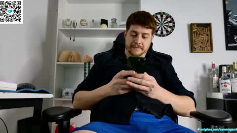 Aaron  online show from May 19, 2026, 5:25 am