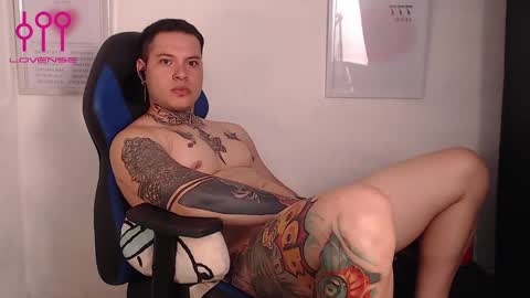 aaronsmith2_ online show from December 27, 2024, 1:22 am