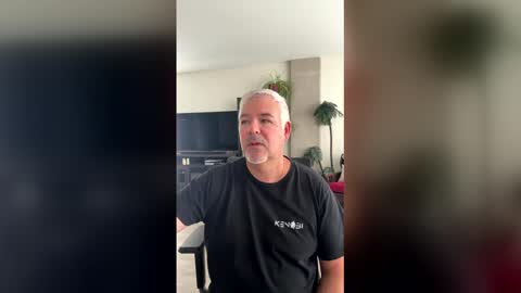 Snapshot of aarosteev chatting on April 29, 2026, 6:14 pm Jason online show from April 29, 2026, 6:14 pm