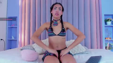 Snapshot of aashleytaylor chatting on March 12, 2025, 7:49 pm AASHLEY online show from March 12, 2025, 7:49 pm