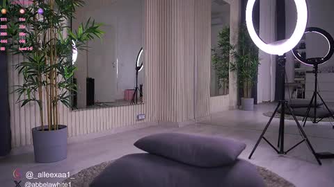 Alexa online show from February 19, 2025, 9:28 am