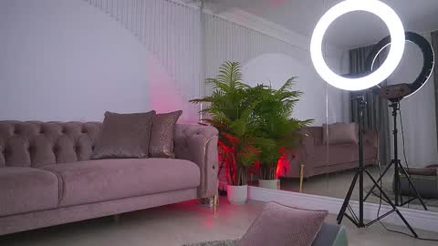 Alexa online show from September 9, 2025, 7:08 am