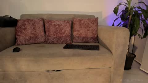 Abbey  IG abby allenn  04 December Online at  I will be on vacation dont forget me  See you soon   online show from September 25, 2025, 11:41 pm