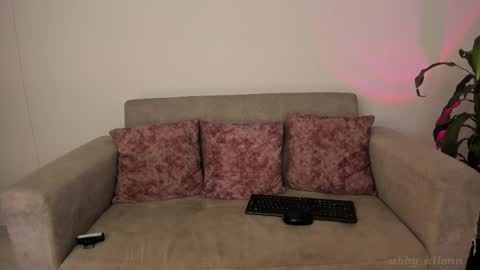 Abbey  IG abby allenn  04 December Online at  I will be on vacation dont forget me  See you soon   online show from October 11, 2025, 11:25 pm