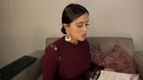 Abbey  IG abby allenn  04 December Online at  I will be on vacation dont forget me  See you soon   online show from November 7, 2025, 11:38 pm