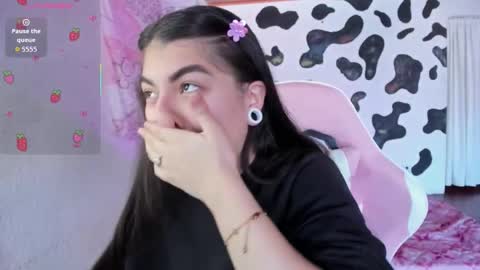 April online show from September 20, 2025, 8:32 pm