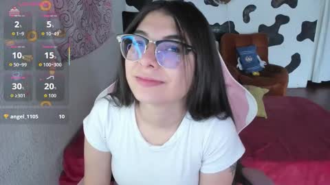 April online show from October 26, 2025, 2:34 pm