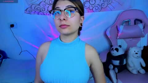 Snapshot of abbie_senjen chatting on May 14, 2026, 5:47 am April online show from May 14, 2026, 5:47 am