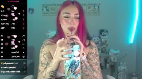 abbie  70OFF online show from February 13, 2025, 2:09 pm