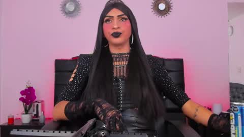 Abbigail Fuster  online show from February 20, 2025, 10:27 am