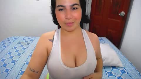 Snapshot of abby_369 chatting on November 23, 2025, 12:10 am Abby online show from November 23, 2025, 12:10 am