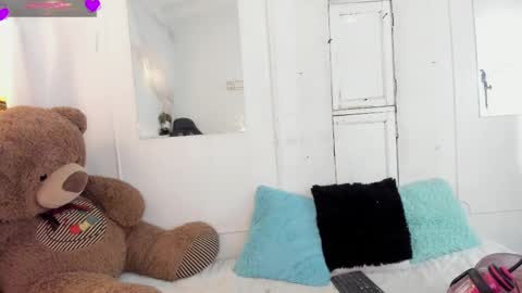 Snapshot of abby_mae_ chatting on May 22, 2026, 10:04 pm Abby online show from May 22, 2026, 10:04 pm