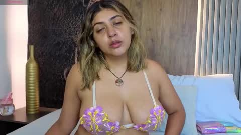 Abbygail online show from October 11, 2025, 1:31 pm