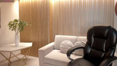 Abby Dalton  online show from April 17, 2026, 6:44 pm