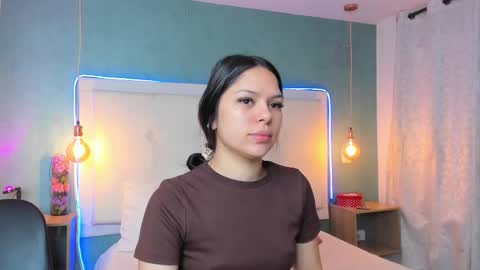 Abby Dixon  online show from February 4, 2026, 11:38 am