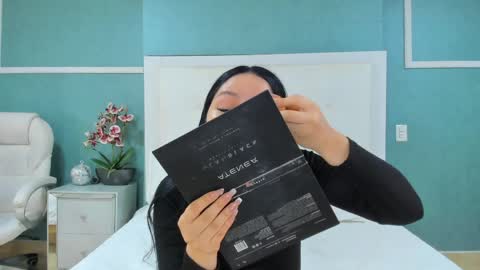 Abby Dixon  online show from March 31, 2026, 11:54 am