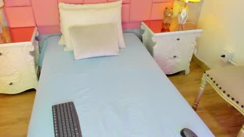 Snapshot of abbye_rose chatting on June 17, 2026, 7:48 pm abbye rose online show from June 17, 2026, 7:48 pm