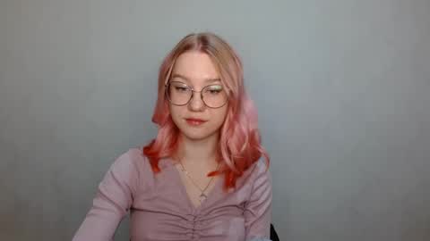 Snapshot of abbymoore__ chatting on December 5, 2024, 12:33 pm Abby Lovense is active online show from December 5, 2024, 12:33 pm