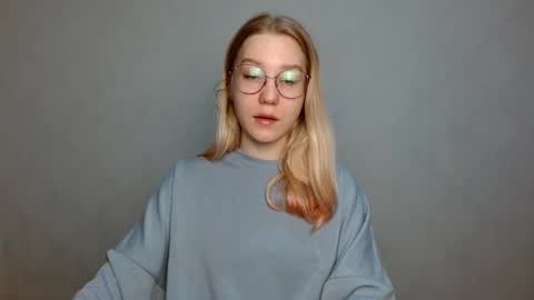 Snapshot of abbymoore__ chatting on March 1, 2025, 8:13 am Abby Lovense is active online show from March 1, 2025, 8:13 am