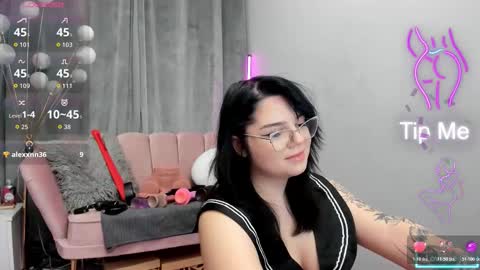 Abby Pearl online show from December 19, 2025, 9:00 pm