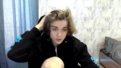 abbysal_blade online show from January 8, 2025, 4:55 am