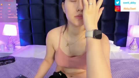 Abigail online show from April 5, 2026, 10:12 am