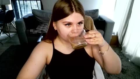 abbyvibe online show from October 26, 2025, 11:16 am