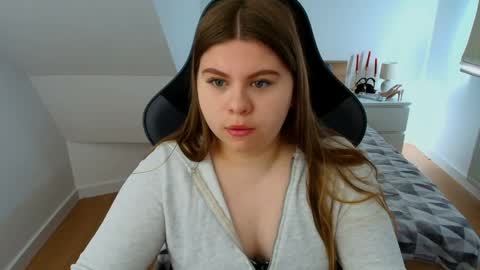 abbyvibe online show from May 17, 2026, 8:55 am