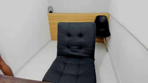 abbyycook online show from November 18, 2025, 11:58 am