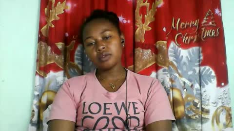 Snapshot of abella677022 chatting on June 10, 2026, 5:23 pm abella677022 online show from June 10, 2026, 5:23 pm