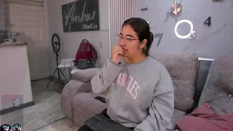 Abella online show from January 9, 2026, 12:08 pm